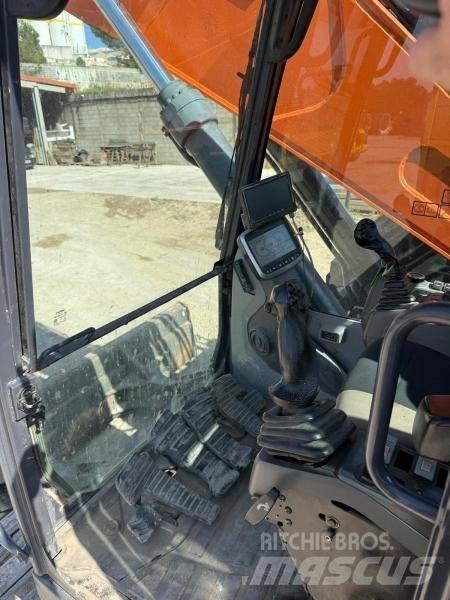 Doosan DX235LCR Lánctalpas kotrók