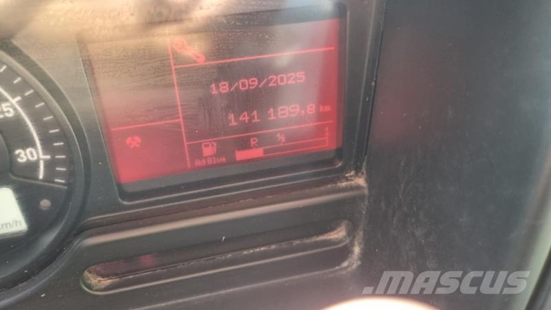 Renault C320 Billenő teherautók