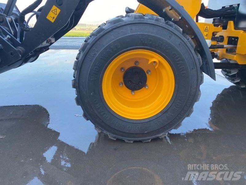 JCB 403 Kompaktrakodók