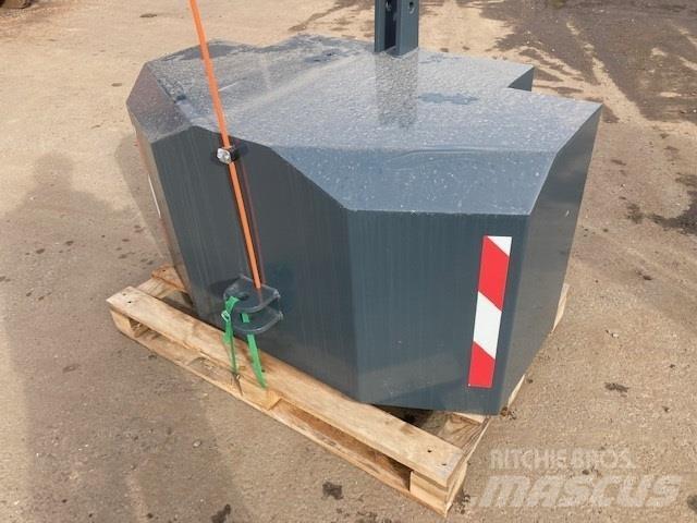  - - -  1200 KG Orr súlyok