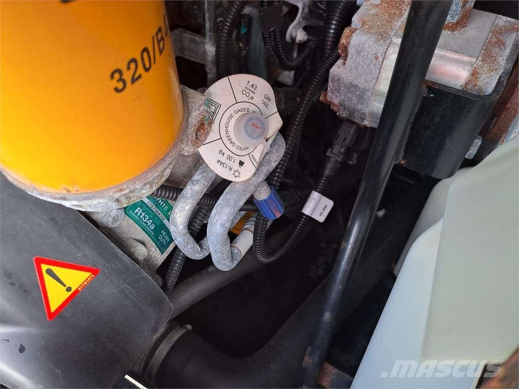  535 95 Teleszkópos rakodók