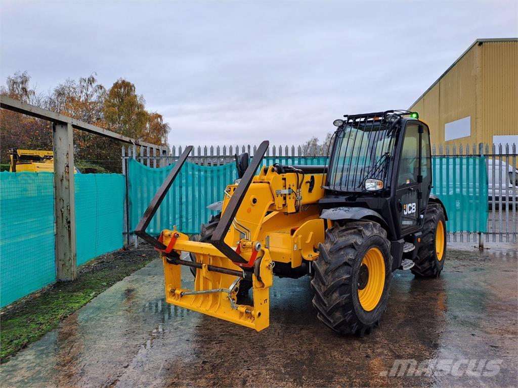  535 95 Teleszkópos rakodók