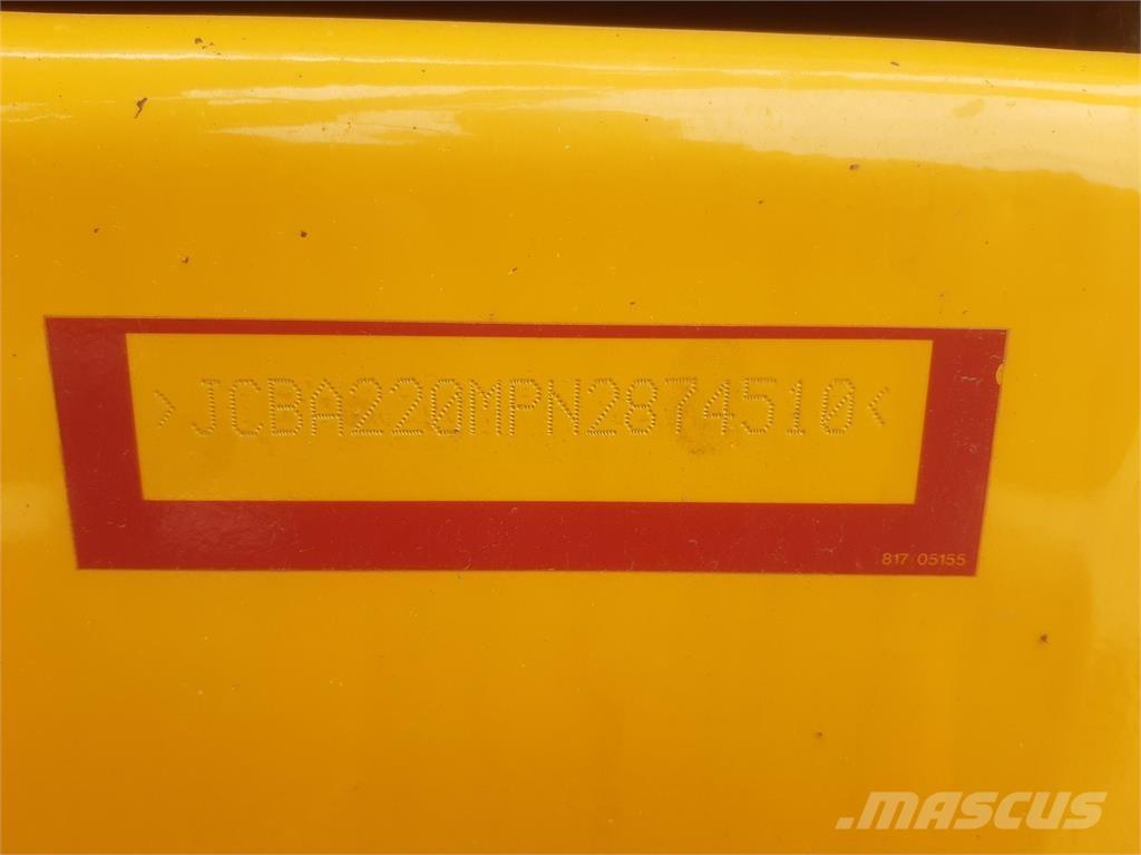 JCB  Lánctalpas kotrók