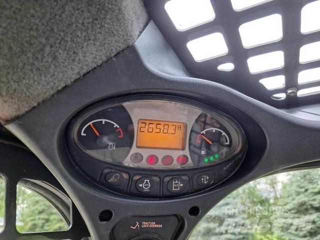 Bobcat T870 Építőipar - Egyebek