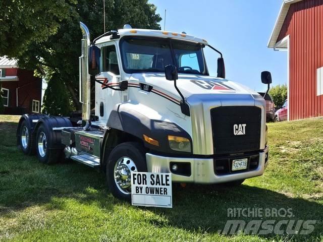 CAT Truck Transporterek