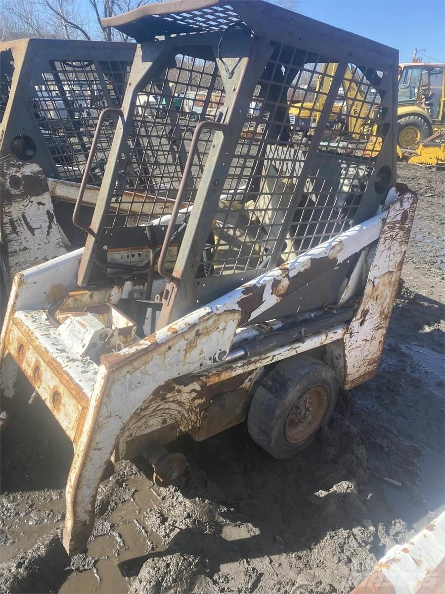 Bobcat 453 Kompaktrakodók