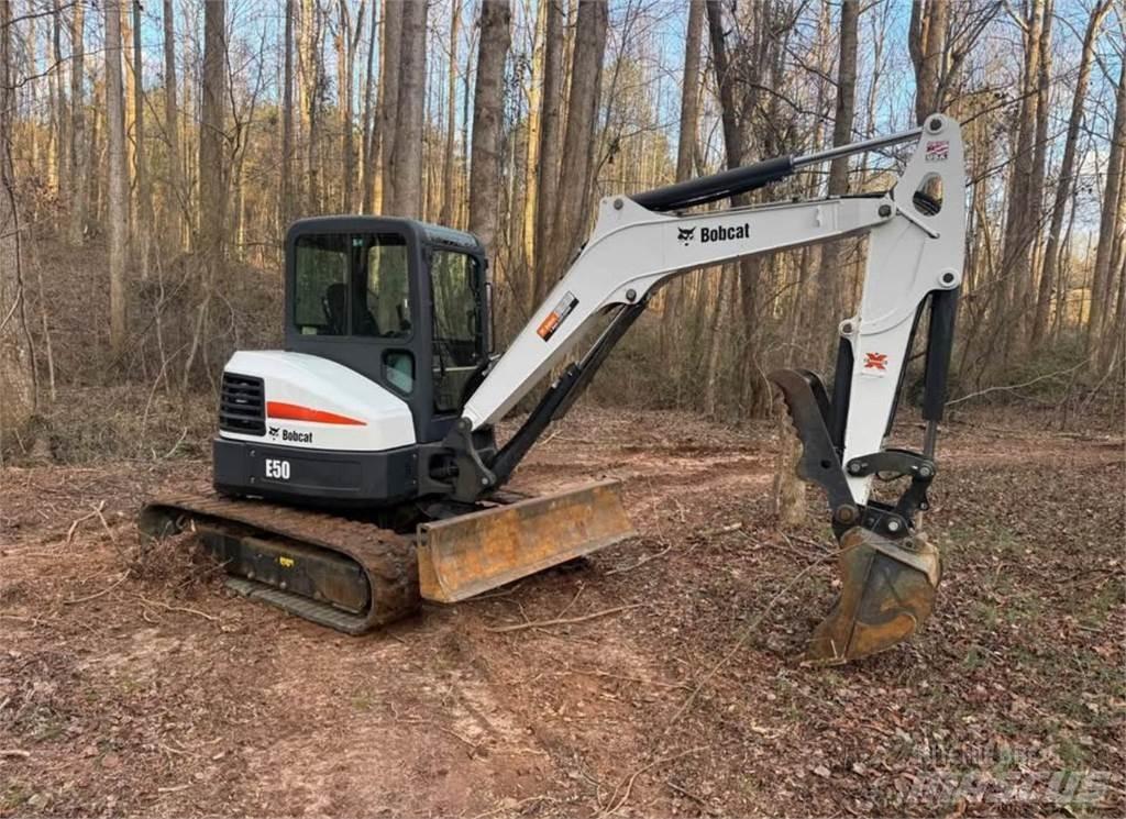 Bobcat E50 Mini kotrók < 7t