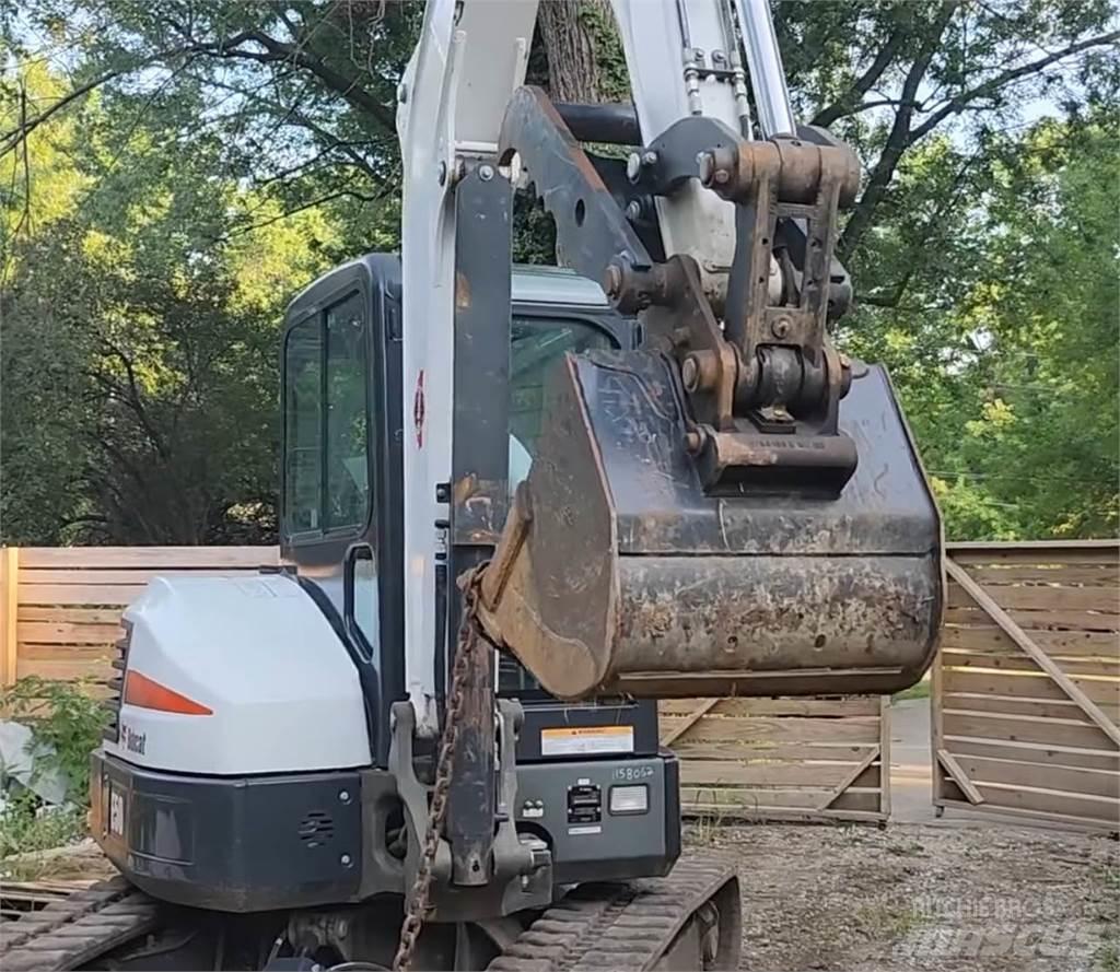 Bobcat E50 Lánctalpas kotrók