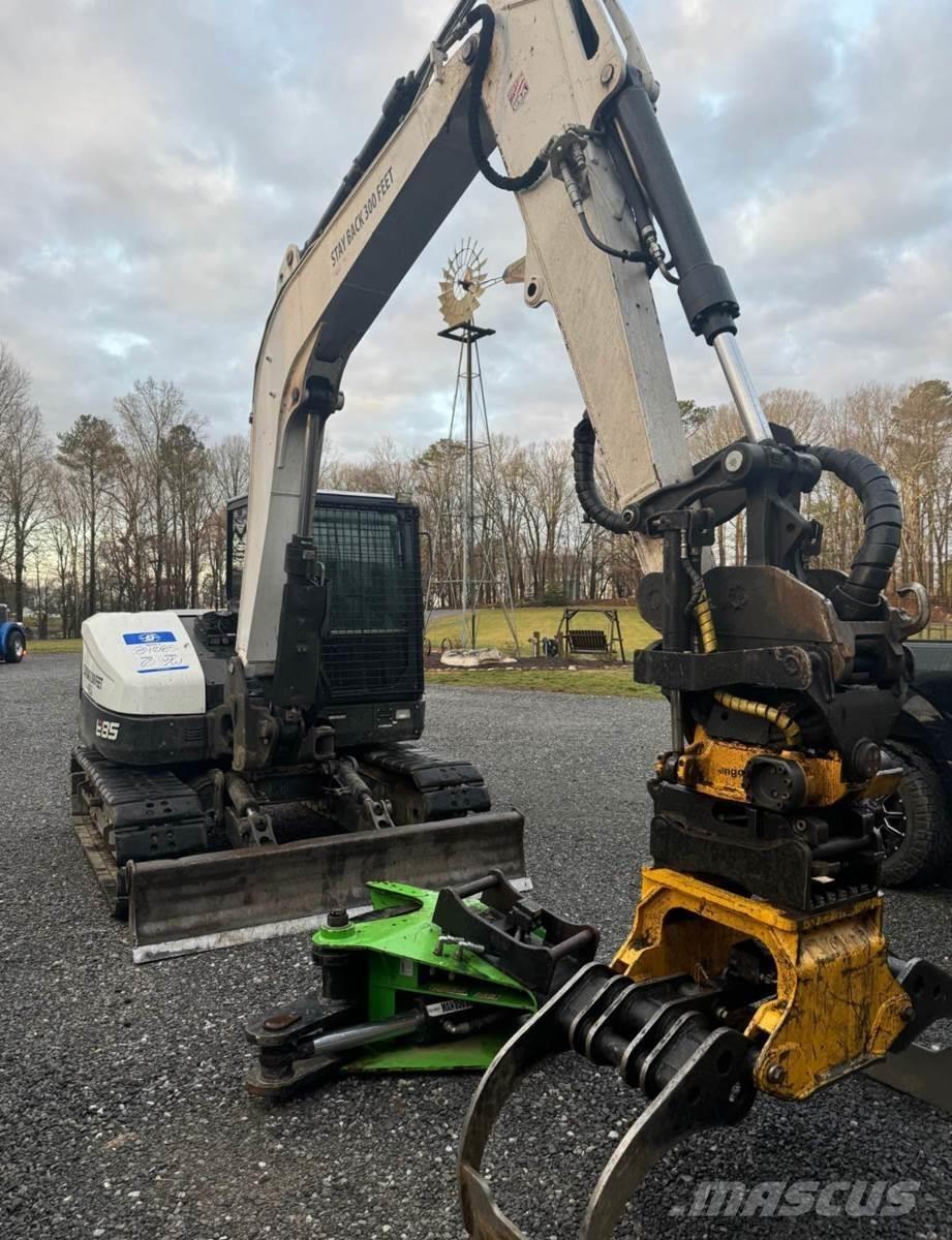 Bobcat E85 Lánctalpas kotrók