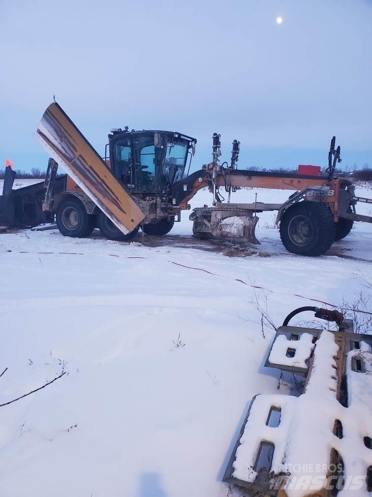 CASE 885B Gréderek