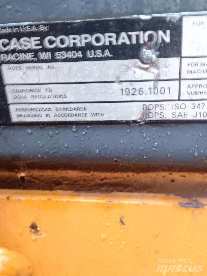 CASE 95XT Kompaktrakodók