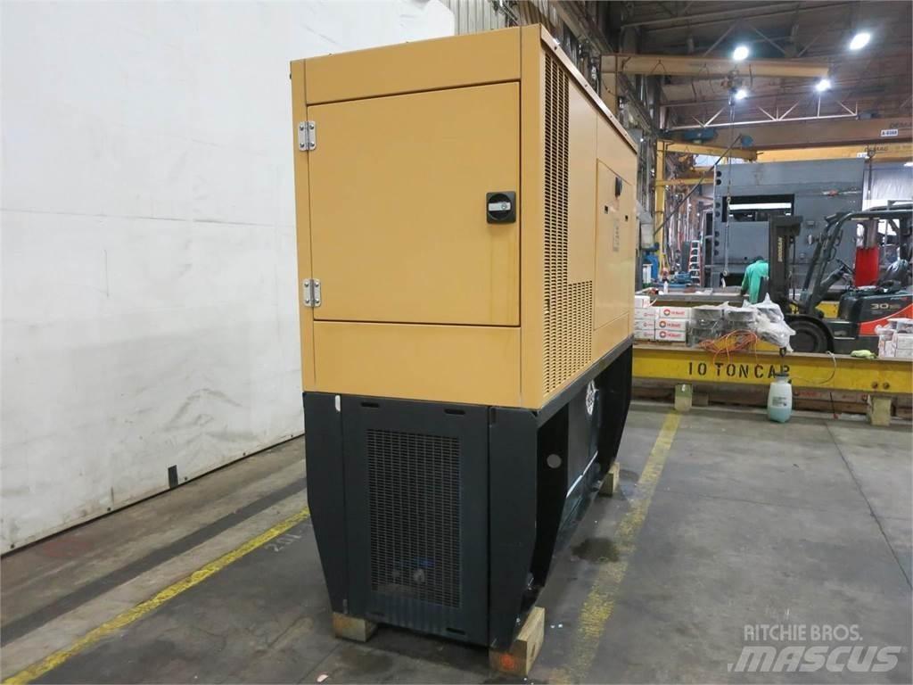 CAT 100 KW Dízel áramfejlesztők