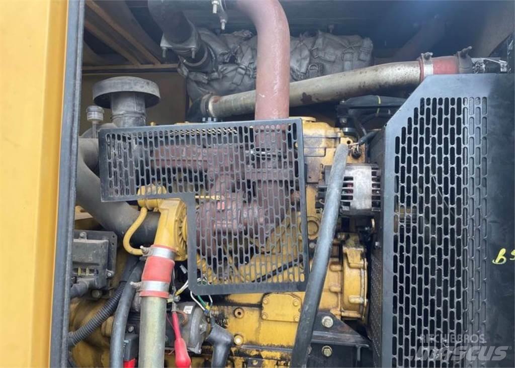 CAT 100 KW Dízel áramfejlesztők