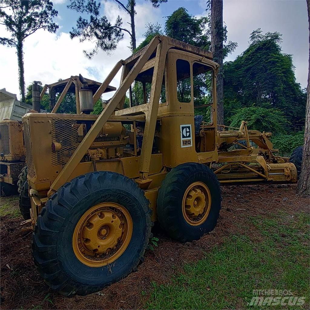 CAT 120 Gréderek