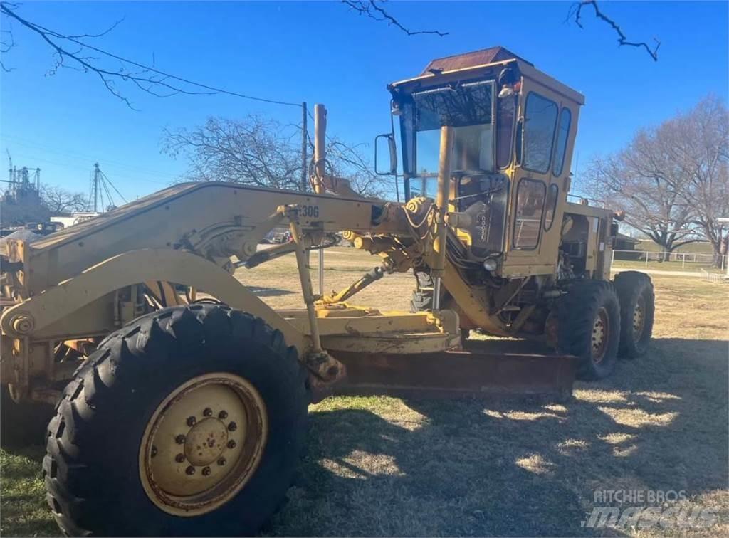 CAT 130G Gréderek