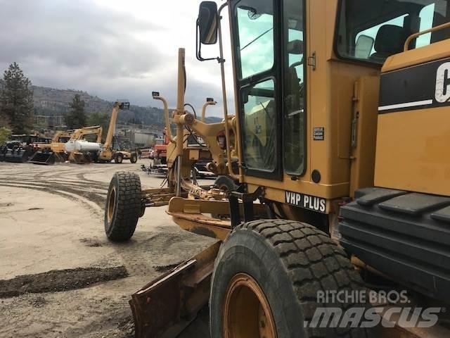 CAT 143H Gréderek