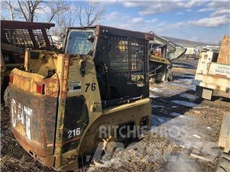 CAT 216B Kompaktrakodók