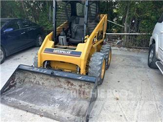 CAT 216B Kompaktrakodók