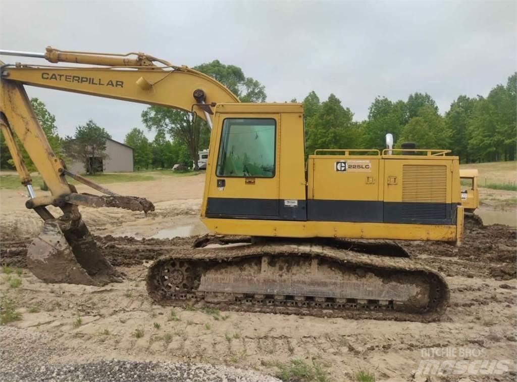 CAT 225 LC Lánctalpas kotrók
