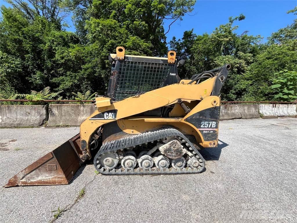 CAT 257B Kompaktrakodók
