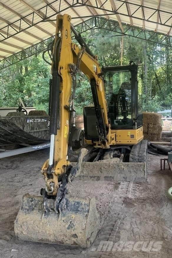 CAT 304 Mini kotrók < 7t