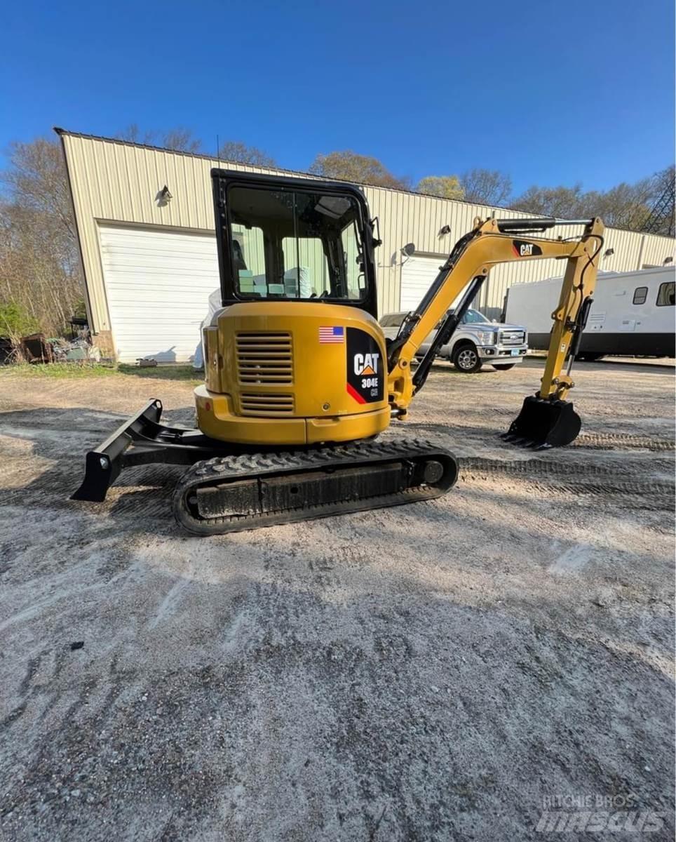 CAT 304E Mini kotrók < 7t