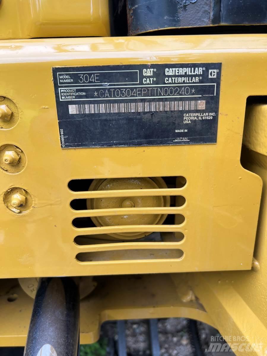 CAT 304E Mini kotrók < 7t