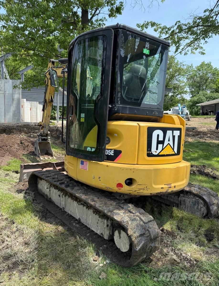 CAT 305E2 Mini kotrók < 7t