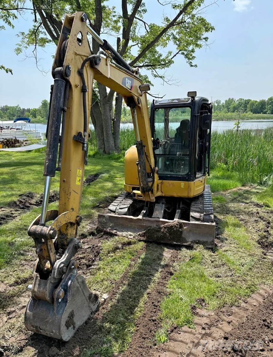 CAT 305E2 Mini kotrók < 7t