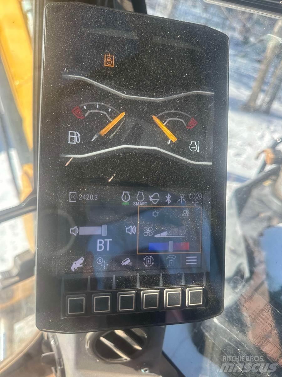 CAT 306CR Mini kotrók < 7t