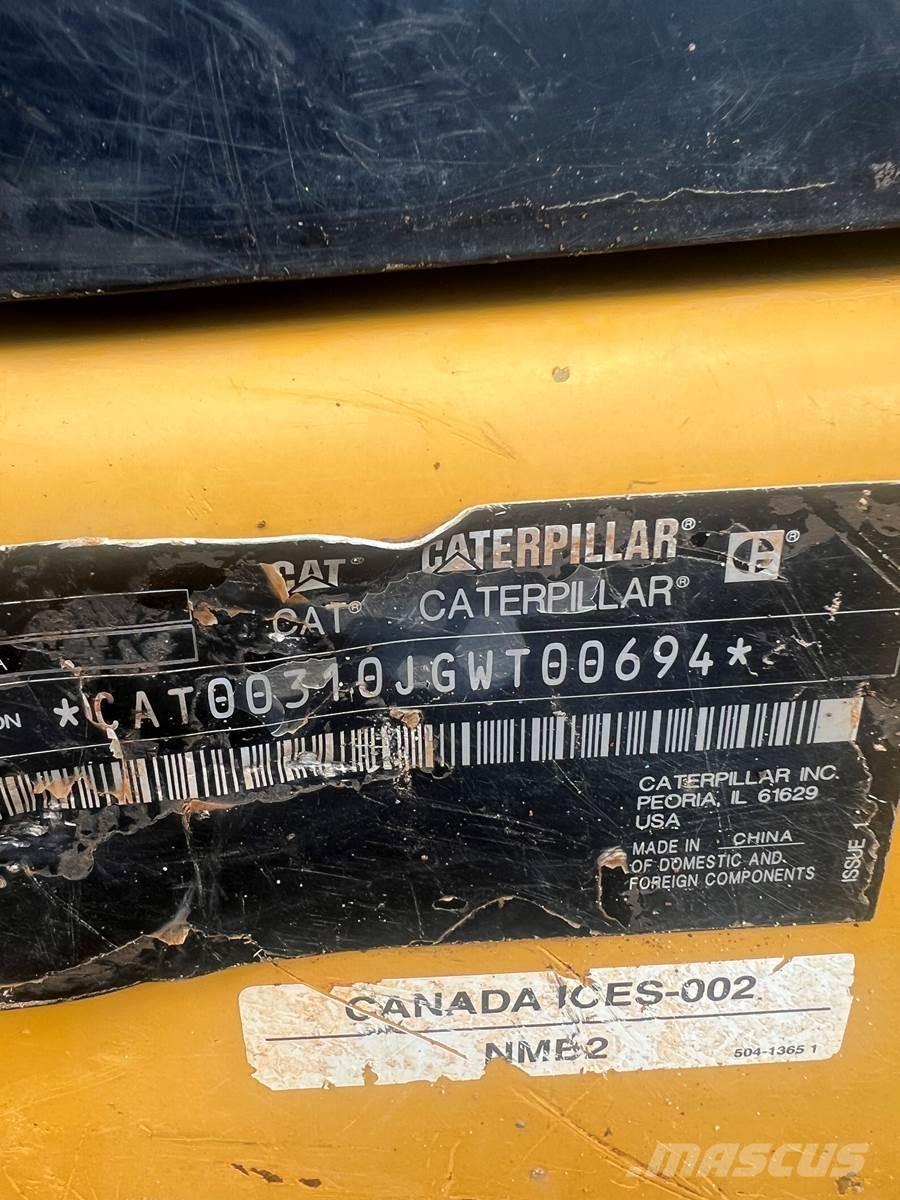 CAT 310 Lánctalpas kotrók