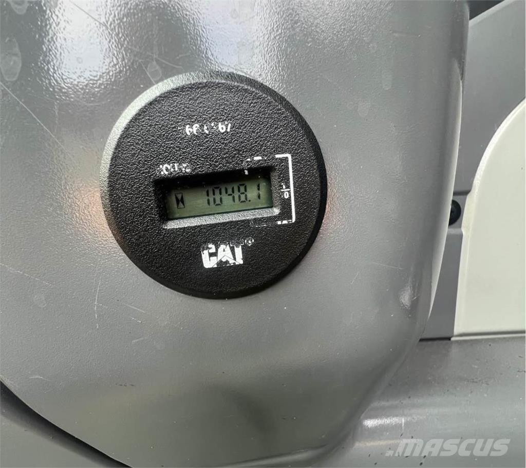 CAT 312D Lánctalpas kotrók