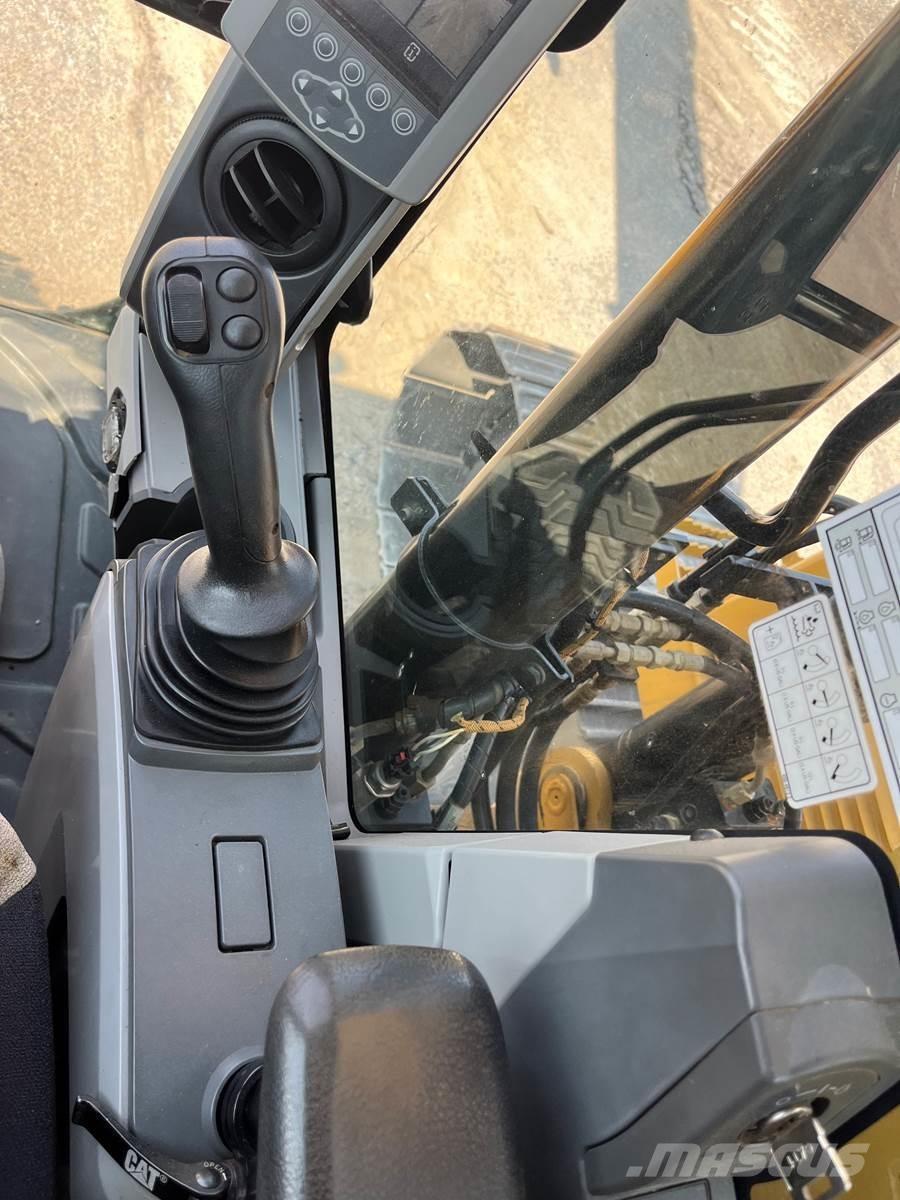 CAT 313FL Lánctalpas kotrók