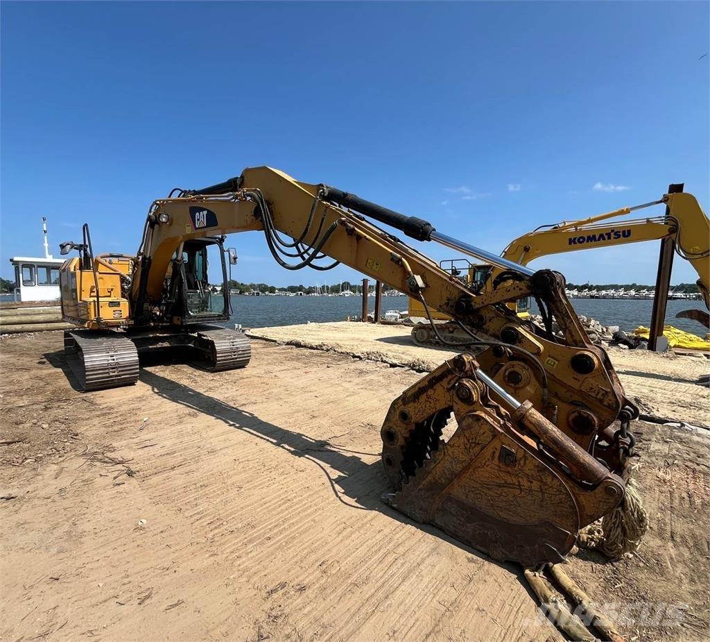 CAT 313FL Lánctalpas kotrók