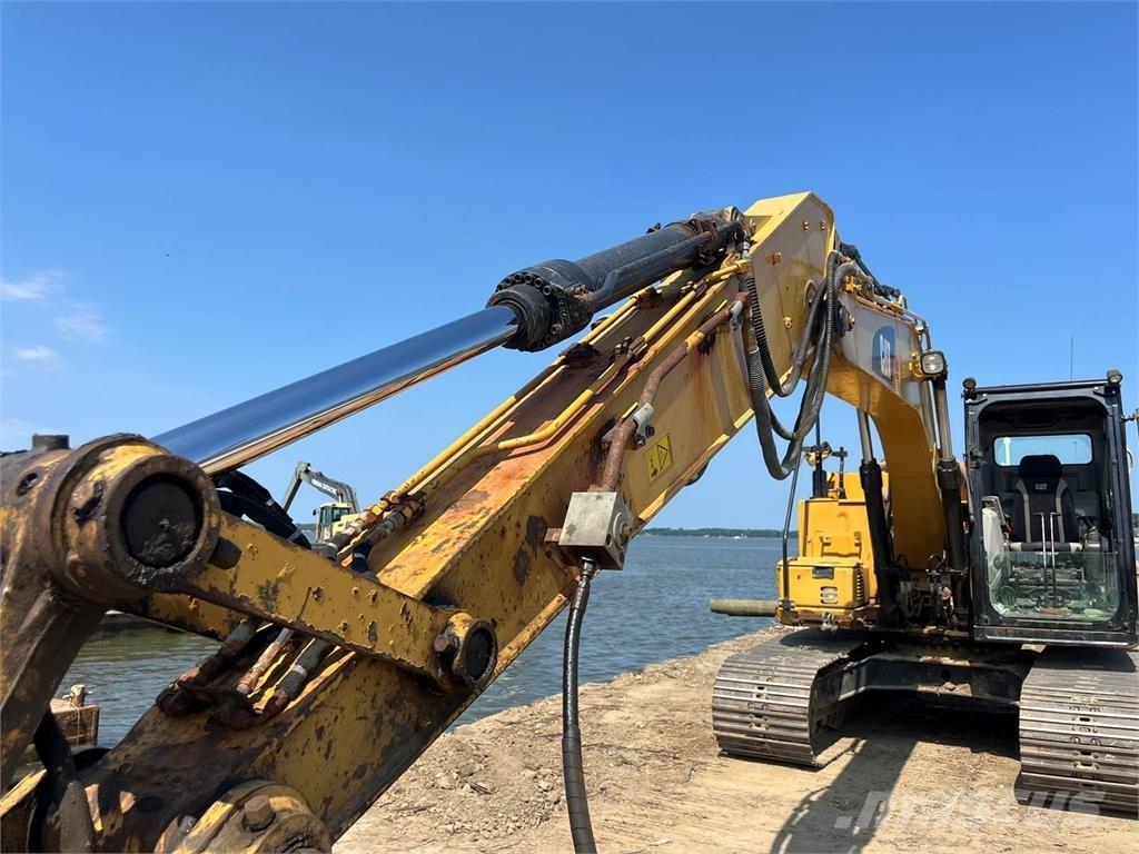 CAT 313FL Lánctalpas kotrók