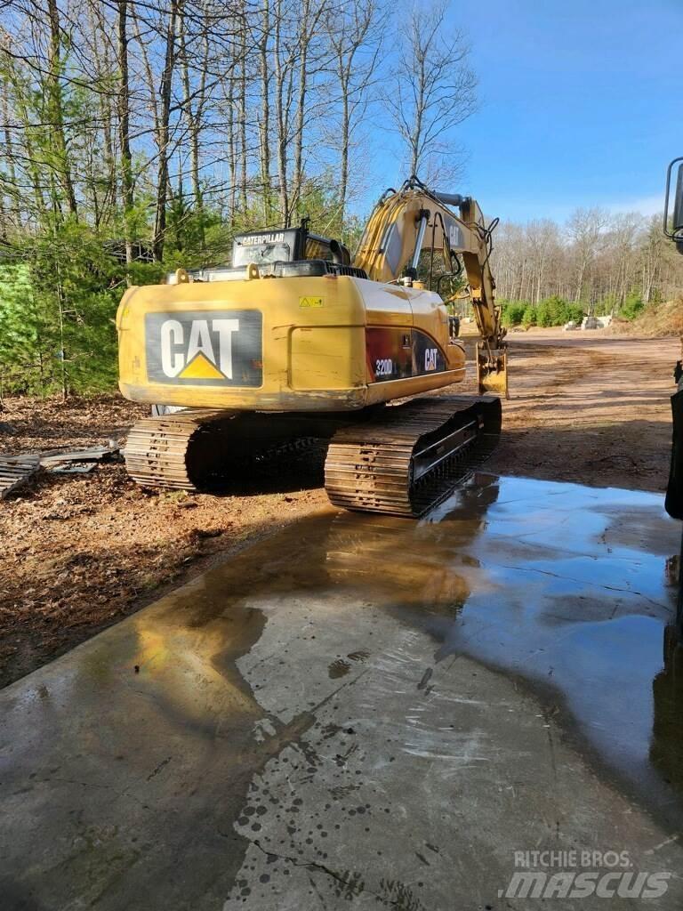 CAT 320DL Lánctalpas kotrók