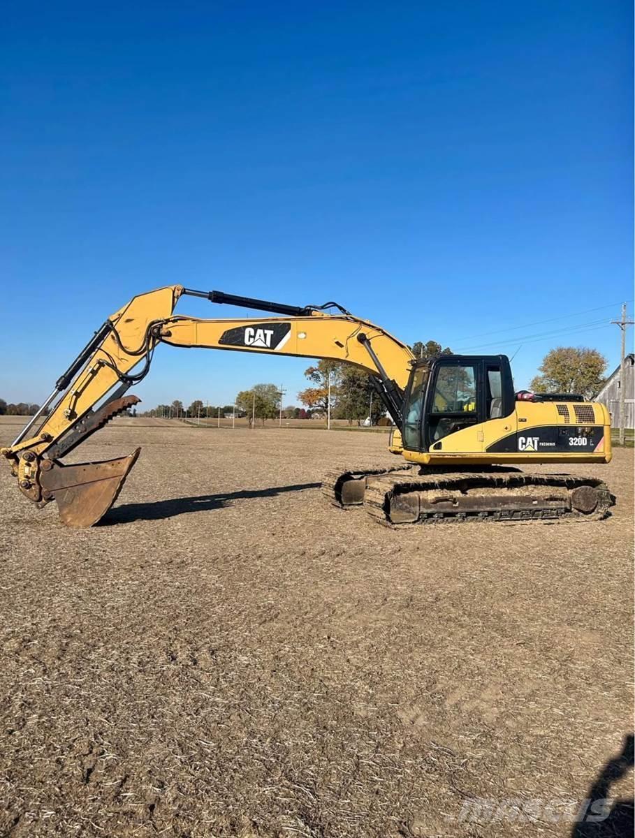 CAT 320DL Lánctalpas kotrók