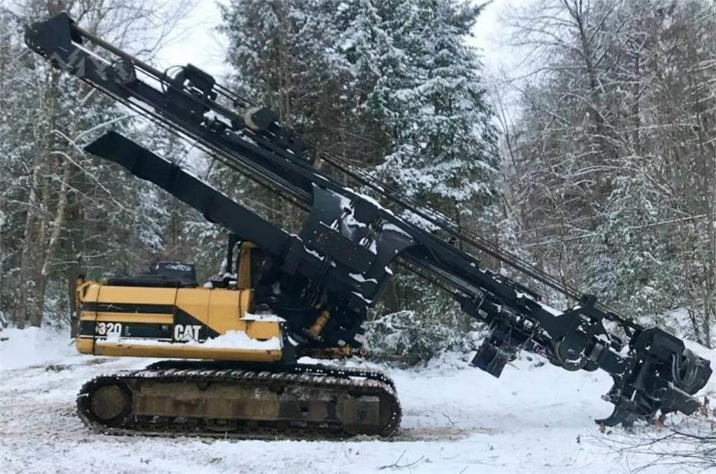 CAT 320L Gallyazógépek