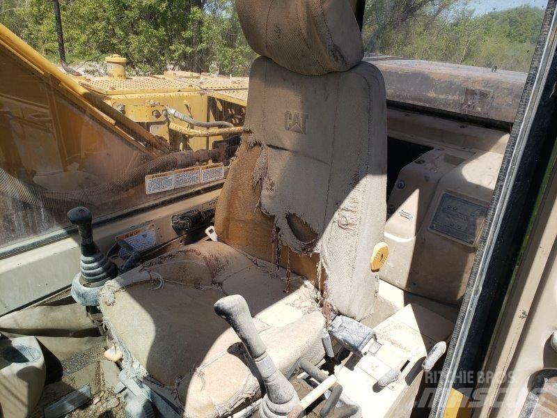 CAT 320L Lánctalpas kotrók