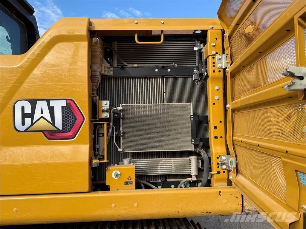 CAT 323 Lánctalpas kotrók