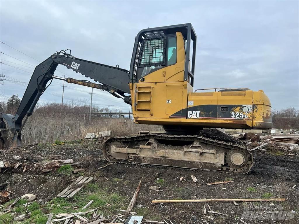 CAT 325C Átrakógépek