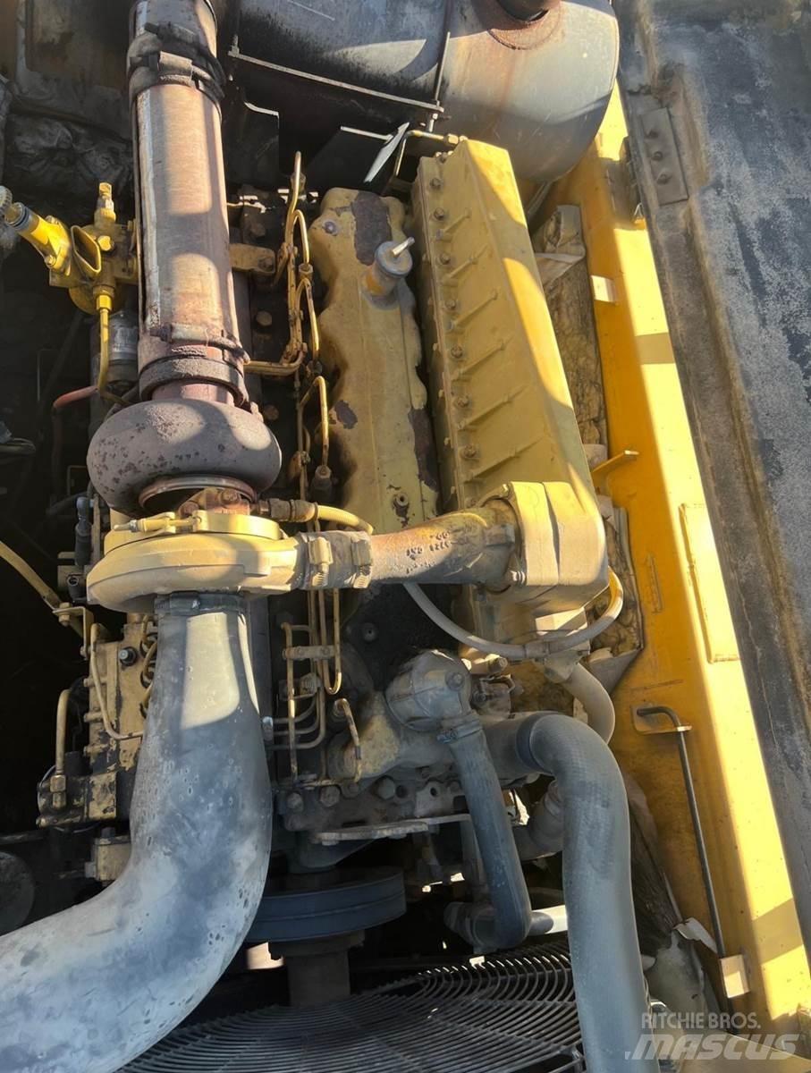 CAT 330BL Lánctalpas kotrók