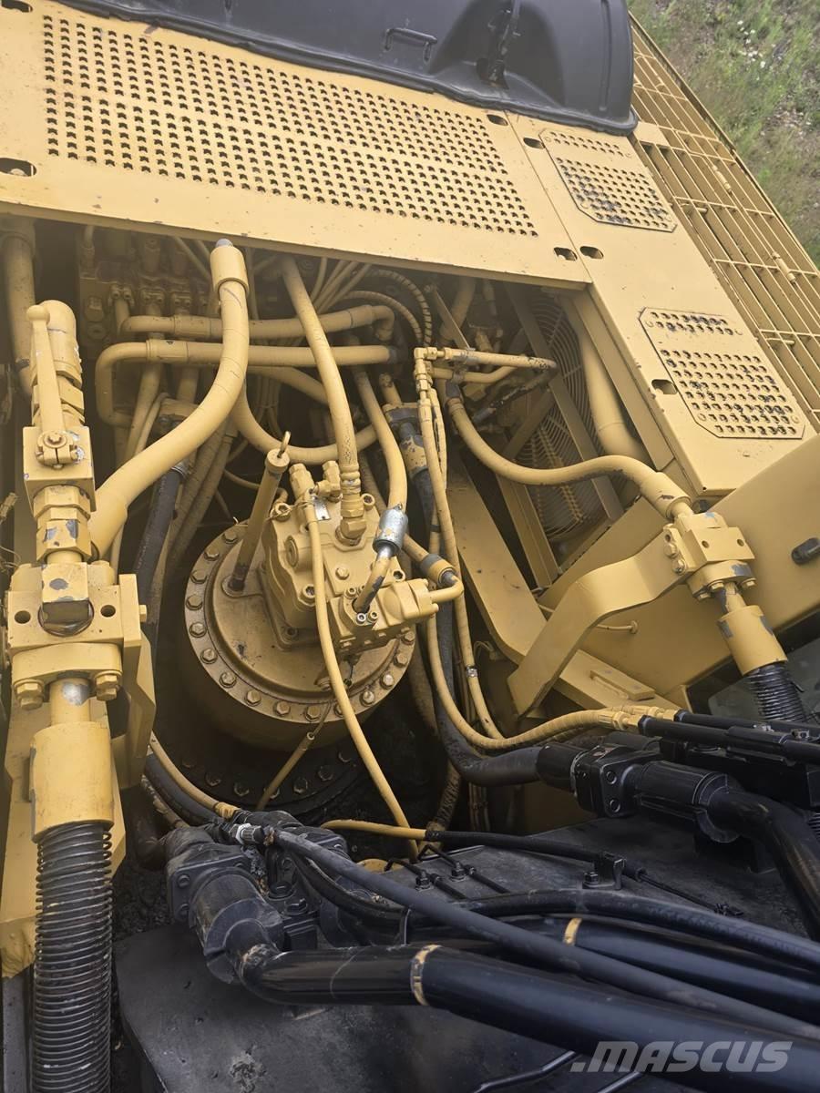 CAT 330CL Lánctalpas kotrók
