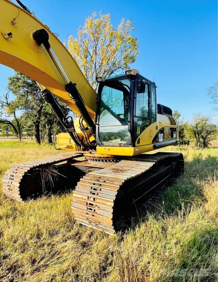 CAT 330DL Lánctalpas kotrók