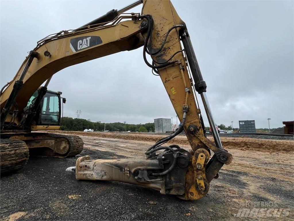 CAT 330DL Lánctalpas kotrók