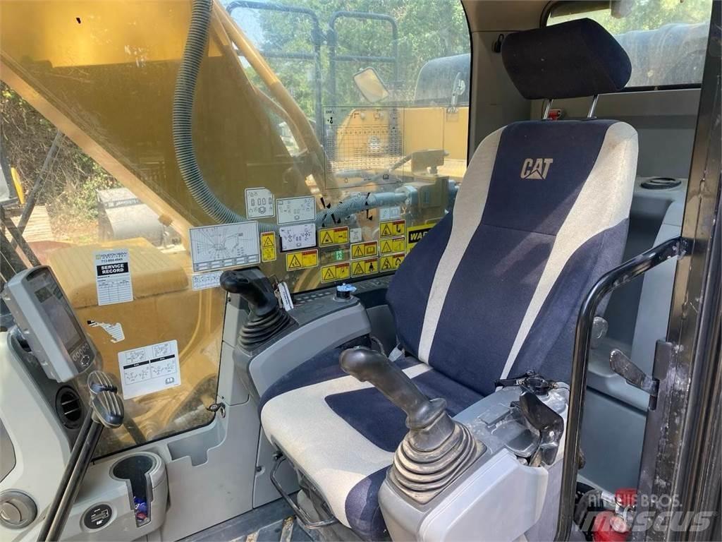 CAT 330FL Lánctalpas kotrók