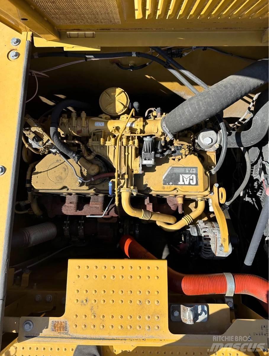 CAT 330GC Lánctalpas kotrók