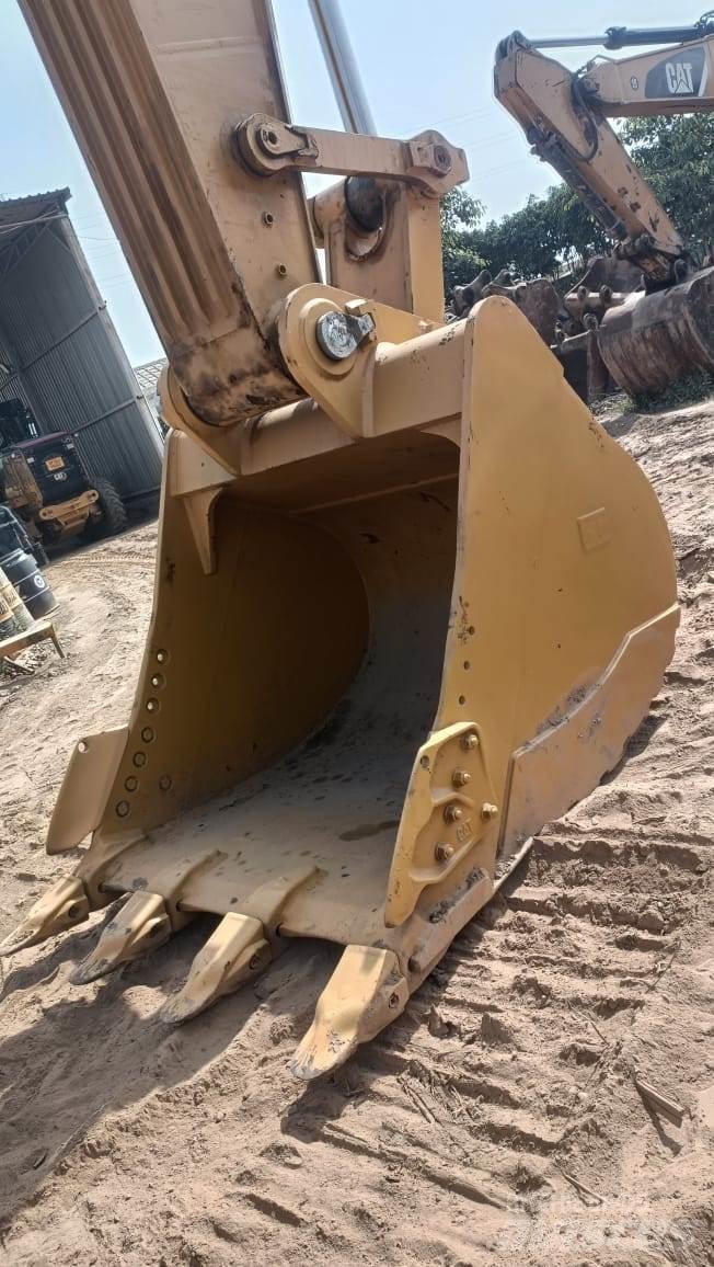 CAT 345GC Lánctalpas kotrók