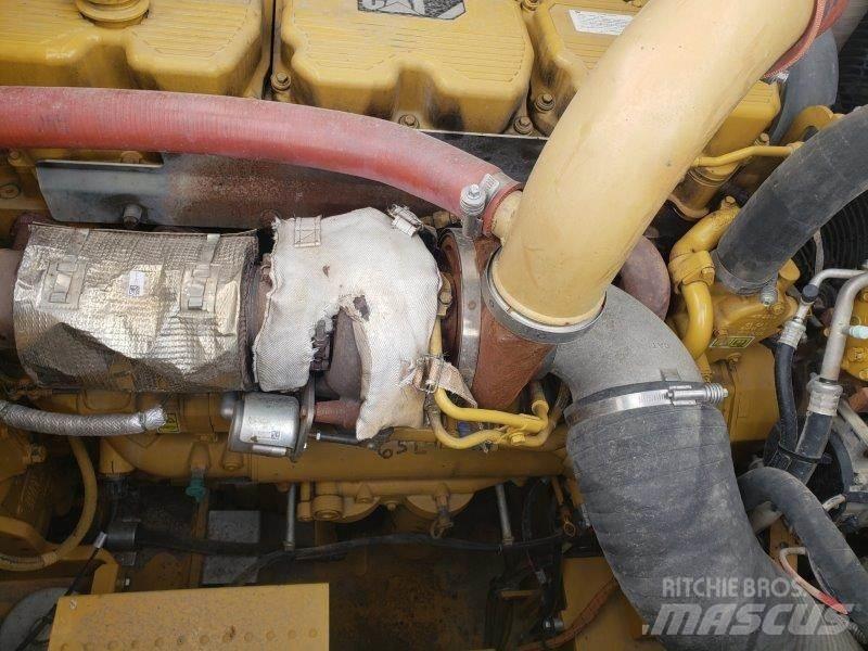 CAT 390FL Lánctalpas kotrók