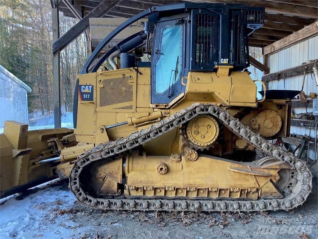 CAT 517 Vonszolók